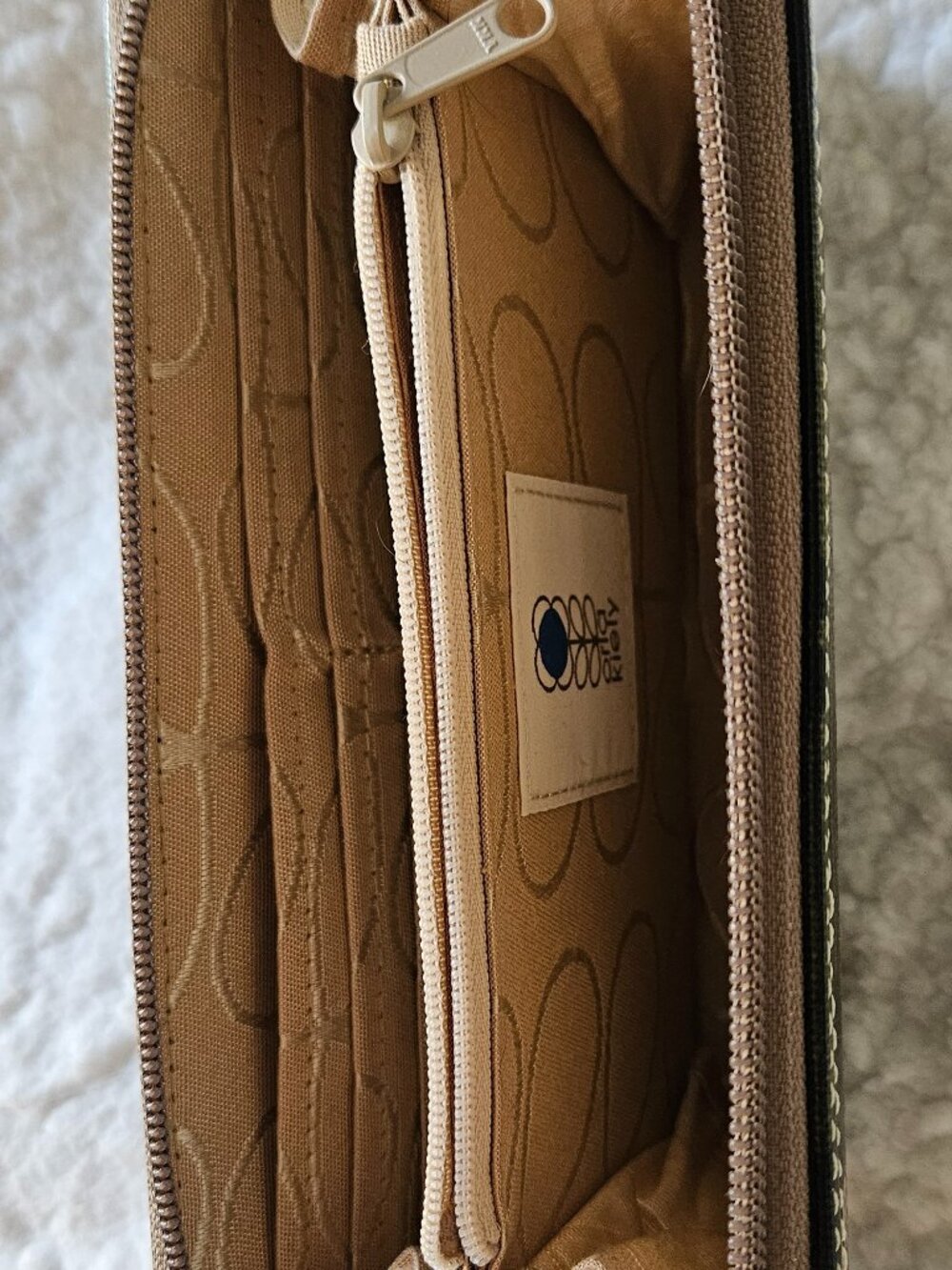 Orla Kiely Big Zip Wallet | Climbing Stem Bramble Print - Picture 3 of 5